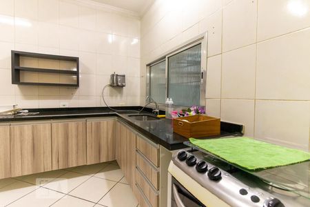 Casa à venda com 150m², 3 quartos e 2 vagasCozinha