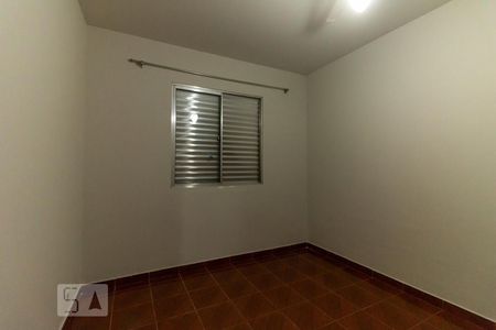 Quarto 2 de casa à venda com 3 quartos, 150m² em Vila Fachini, São Paulo