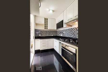 Apartamento para alugar com 62m², 3 quartos e 2 vagas Apartamento para alugar com 62m², 3 quartos e 2 vagasCozinha