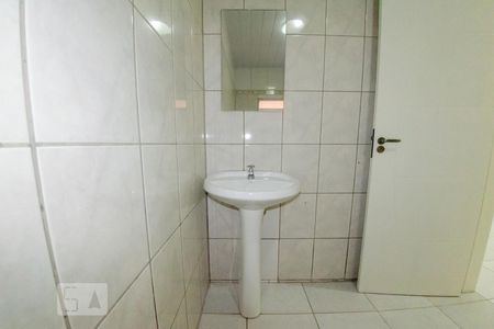 Banheiro de casa de condomínio para alugar com 1 quarto, 34m² em Ingleses do Rio Vermelho, Florianópolis