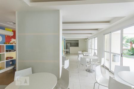 Apartamento à venda com 87m², 3 quartos e 1 vaga Apartamento à venda com 87m², 3 quartos e 1 vagaÁrea Comum