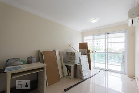 Apartamento à venda com 87m², 3 quartos e 1 vaga Apartamento à venda com 87m², 3 quartos e 1 vagaSala
