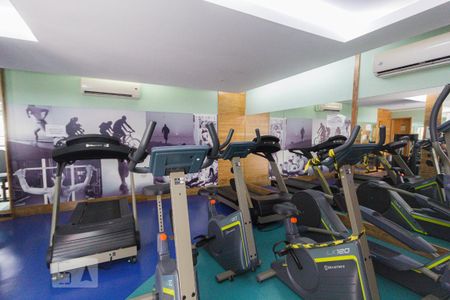 Apartamento à venda com 87m², 3 quartos e 1 vaga Apartamento à venda com 87m², 3 quartos e 1 vagaAcademia