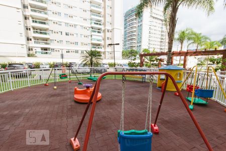 Apartamento à venda com 87m², 3 quartos e 1 vaga Apartamento à venda com 87m², 3 quartos e 1 vagaPlayground