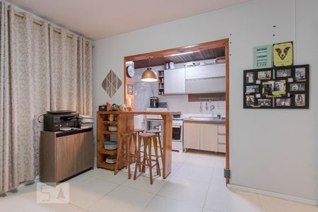 Sala de apartamento para alugar com 1 quarto, 56m² em São João, Porto Alegre