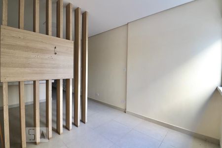 Quarto de kitnet/studio para alugar com 1 quarto, 31m² em Santa Ifigênia, São Paulo