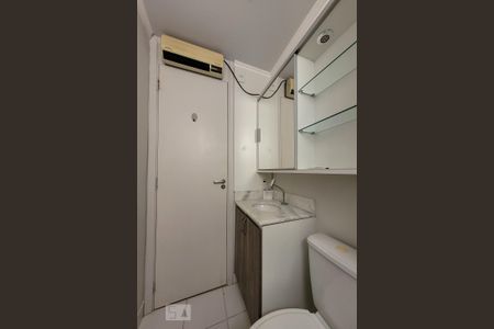 Apartamento à venda com 53m², 2 quartos e 1 vaga Apartamento à venda com 53m², 2 quartos e 1 vagaBanheiro