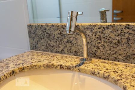 Apartamento para alugar com 100m², 2 quartos e 2 vagasBanheiro