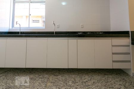 Apartamento para alugar com 100m², 2 quartos e 2 vagasCozinha e Área de Serviço