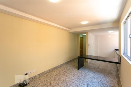 Sala de apartamento para alugar com 2 quartos, 100m² em Serra, Belo Horizonte