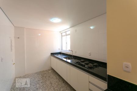 Apartamento para alugar com 100m², 2 quartos e 2 vagasCozinha e Área de Serviço