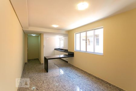Sala de apartamento para alugar com 2 quartos, 100m² em Serra, Belo Horizonte
