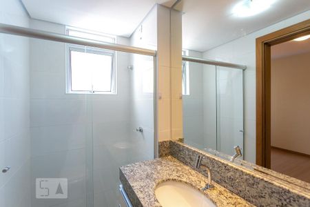 Apartamento para alugar com 100m², 2 quartos e 2 vagasBanheiro da Suíte