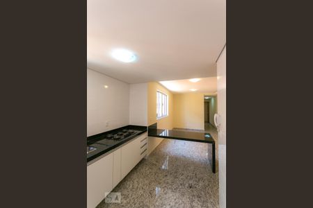 Apartamento para alugar com 100m², 2 quartos e 2 vagasCozinha e Área de Serviço