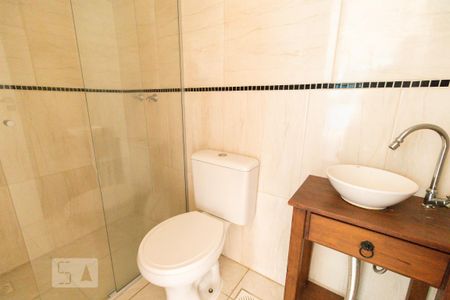 Apartamento à venda com 70m², 2 quartos e 1 vaga Apartamento à venda com 70m², 2 quartos e 1 vagaBanheiro