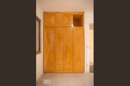 Apartamento à venda com 80m², 3 quartos e 1 vagaArmário da Suíte