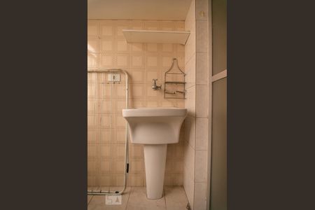 Apartamento à venda com 80m², 3 quartos e 1 vagaÁrea de Serviço