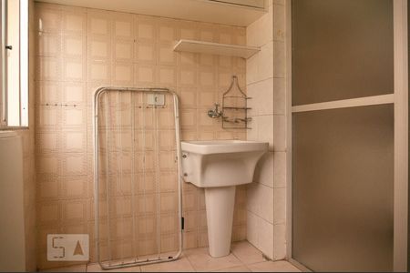 Apartamento à venda com 80m², 3 quartos e 1 vagaÁrea de Serviço