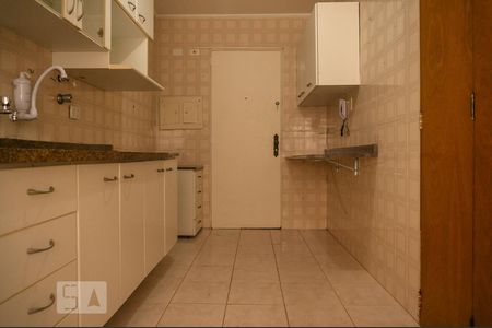 Apartamento à venda com 80m², 3 quartos e 1 vagaCozinha