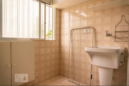 Apartamento à venda com 80m², 3 quartos e 1 vagaÁrea de Serviço