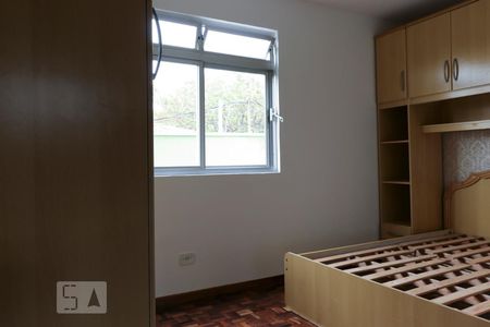 Quarto 1 de apartamento para alugar com 2 quartos, 44m² em Rebouças, Curitiba