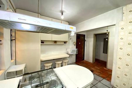 Casa à venda com 483m², 3 quartos e 8 vagas Casa à venda com 483m², 3 quartos e 8 vagasCozinha