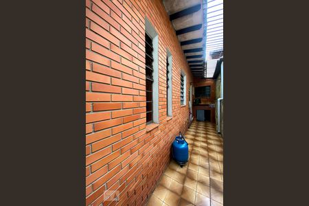 Casa à venda com 483m², 3 quartos e 8 vagas Casa à venda com 483m², 3 quartos e 8 vagasCorredor Externo