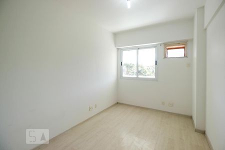 Quarto de apartamento para alugar com 2 quartos, 70m² em Recreio dos Bandeirantes, Rio de Janeiro