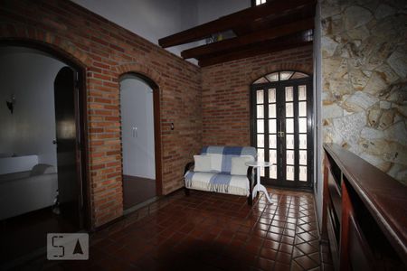 Casa à venda com 208m², 3 quartos e 4 vagasSala/Quarto