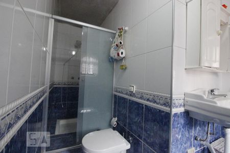 Casa à venda com 208m², 3 quartos e 4 vagasBanheiro da Suíte