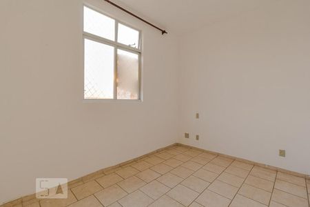 Quarto de apartamento à venda com 2 quartos, 56m² em Manacás, Belo Horizonte