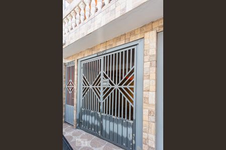 Casa para alugar com 165m², 2 quartos e 1 vaga Casa para alugar com 165m², 2 quartos e 1 vagaFachada