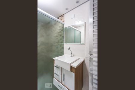 Casa para alugar com 165m², 2 quartos e 1 vaga Casa para alugar com 165m², 2 quartos e 1 vagaBanheiro