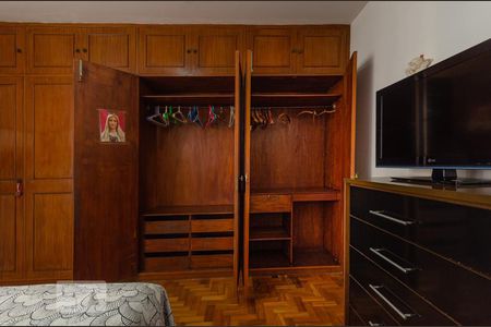 Apartamento para alugar com 144m², 3 quartos e 2 vagasQuarto 1 Suíte -Armario