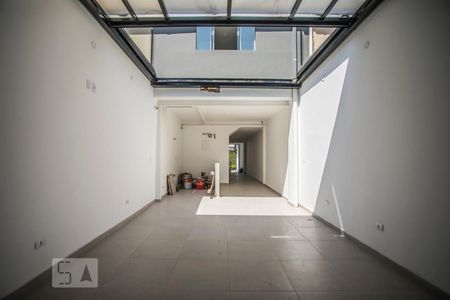 Casa à venda com 170m², 2 quartos e sem vagaQuintal