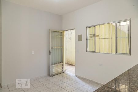Sala de casa para alugar com 2 quartos, 60m² em Jardim Arize, São Paulo