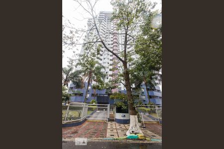 Apartamento para alugar com 64m², 2 quartos e 1 vaga Apartamento para alugar com 64m², 2 quartos e 1 vagaFachada