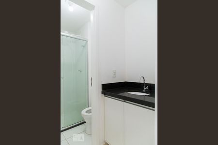 Banheiro de apartamento para alugar com 1 quarto, 26m² em Mirandópolis, São Paulo