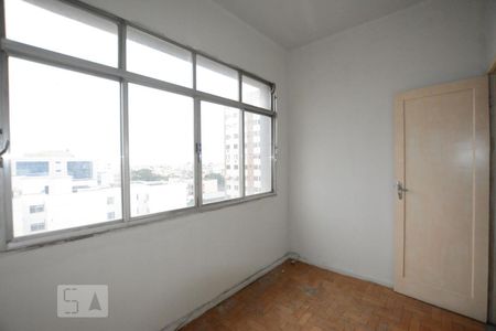 Apartamento à venda com 75m², 3 quartos e sem vagaQuarto de Serviço