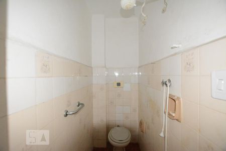 Apartamento à venda com 75m², 3 quartos e sem vagaBanheiro de Serviço