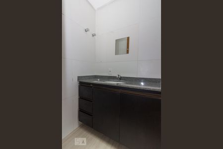 Apartamento à venda com 73m², 2 quartos e 2 vagasBanheiro da Suíte 2