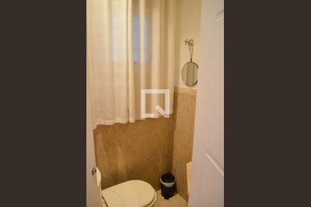 Casa à venda com 280m², 3 quartos e 4 vagasLavabo