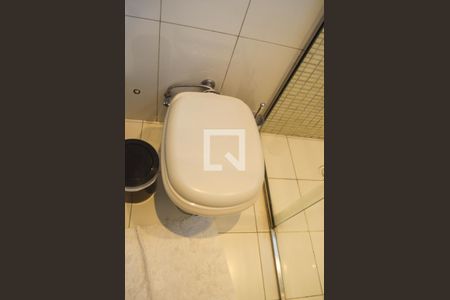 Casa à venda com 280m², 3 quartos e 4 vagasBanheiro Suite 1