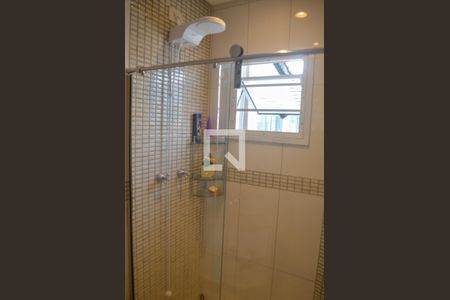 Casa à venda com 280m², 3 quartos e 4 vagasBanheiro Suite 1