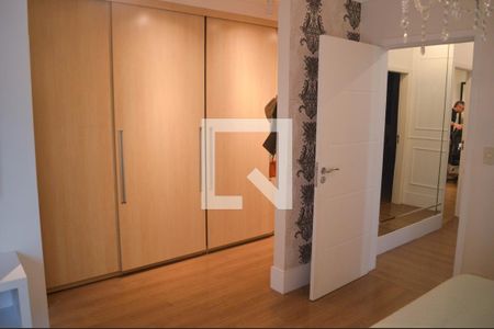 Casa à venda com 280m², 3 quartos e 4 vagasSuíte 3