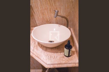 Casa à venda com 280m², 3 quartos e 4 vagasLavabo