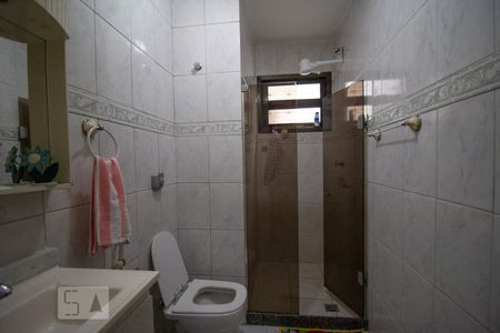 Casa à venda com 200m², 4 quartos e 1 vagaBanheiro 1