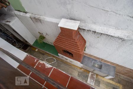 Casa à venda com 200m², 4 quartos e 1 vagaQuintal