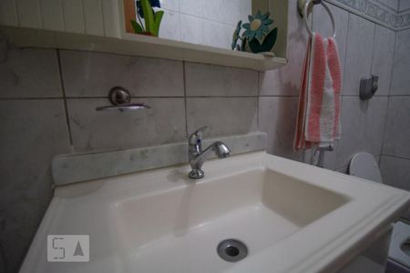 Casa à venda com 200m², 4 quartos e 1 vagaBanheiro 1