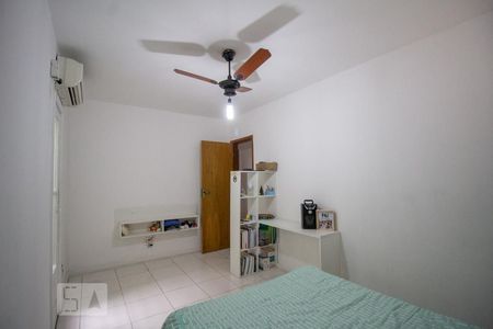 Quarto 1 de casa à venda com 4 quartos, 200m² em Taquara, Rio de Janeiro